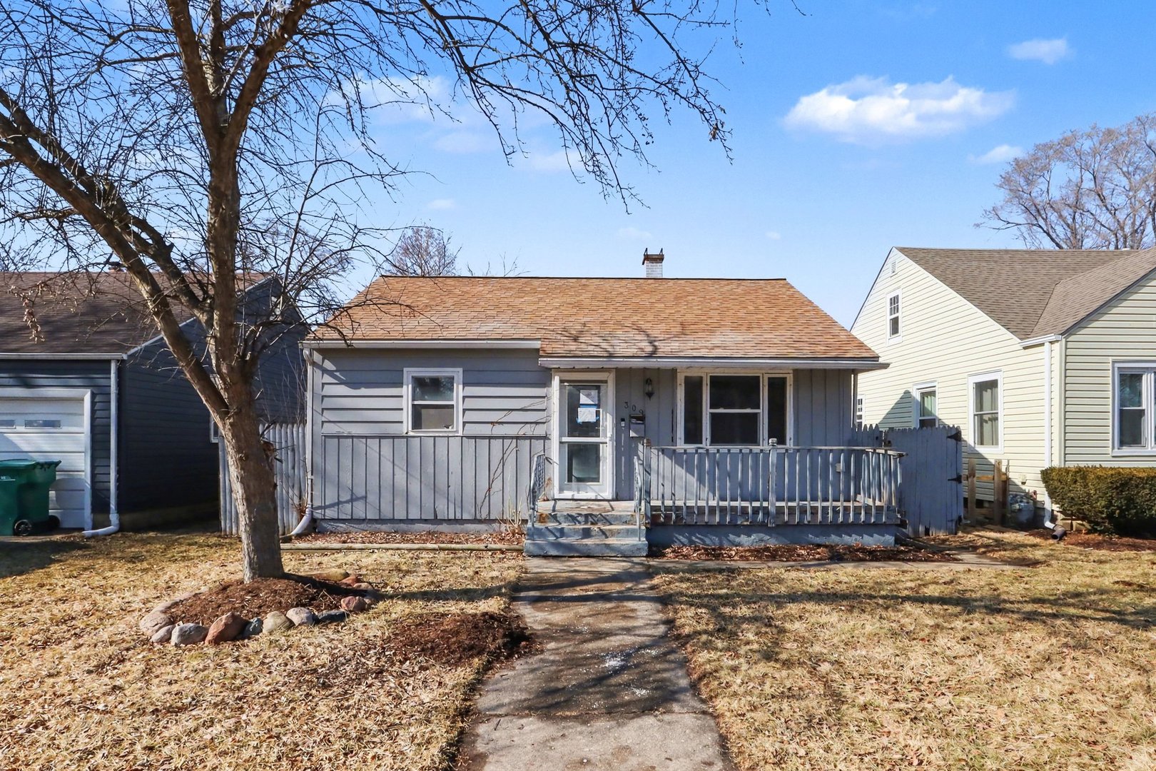 309 S May Street Property Photo 1