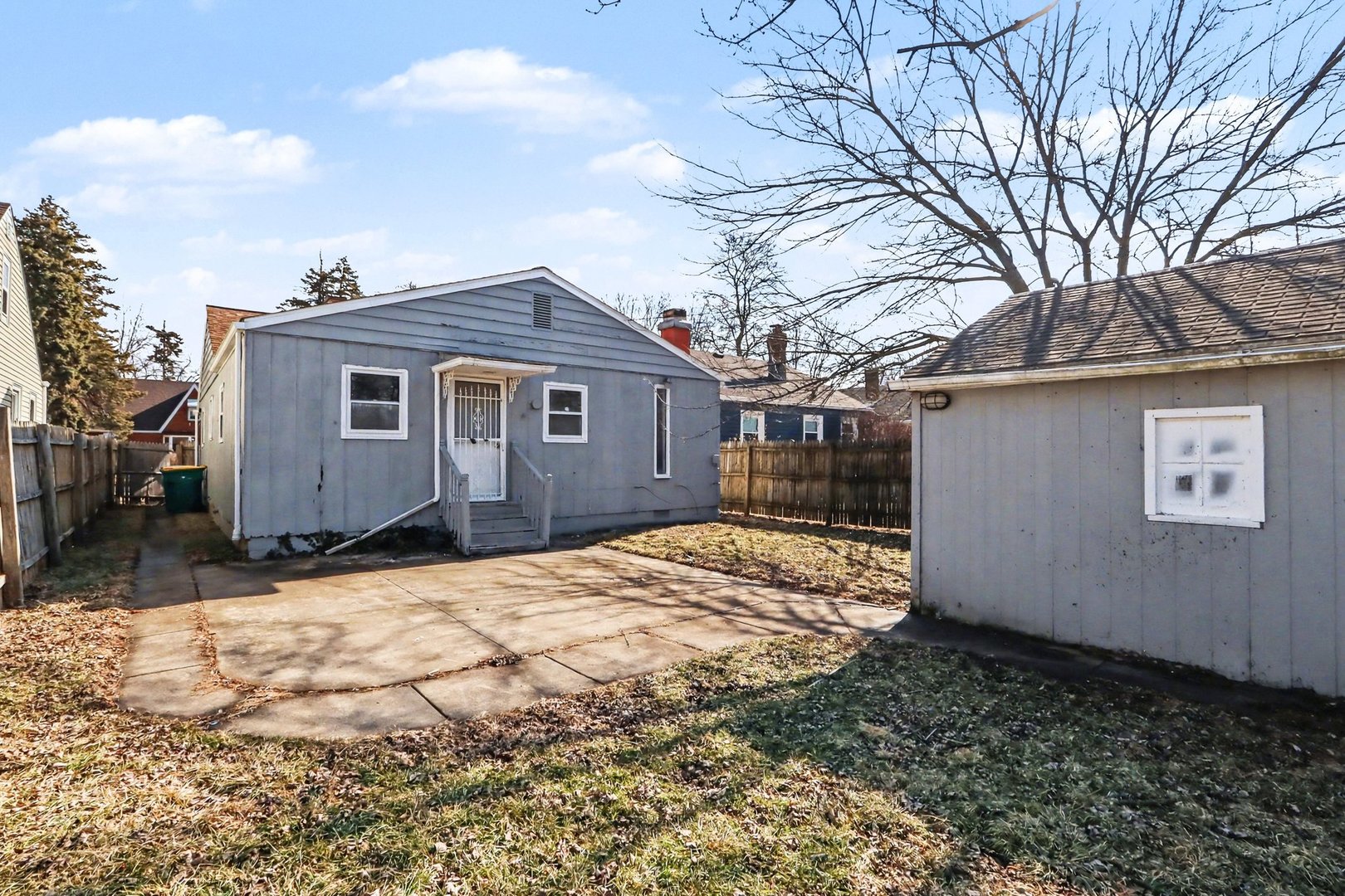 309 S May Street Property Photo 15