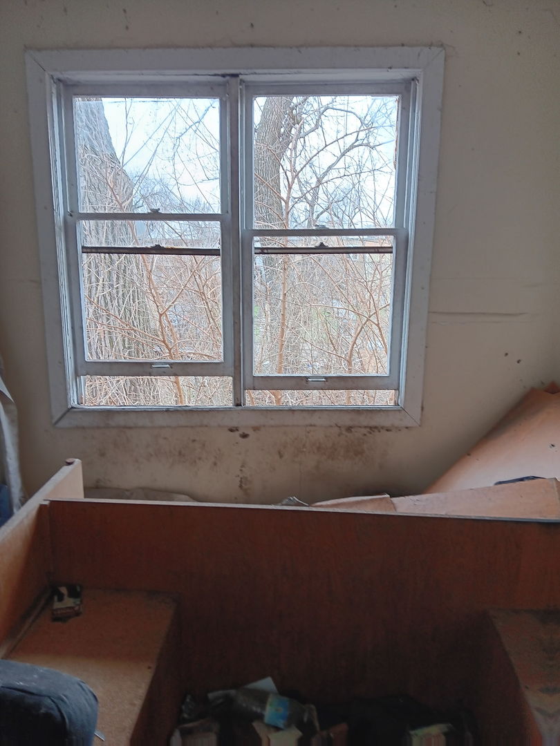 6826 S King Drive Property Photo 5