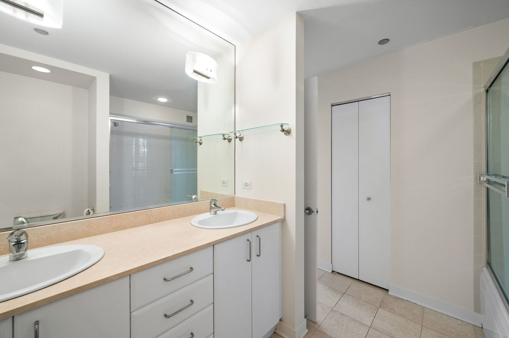 737 W Washington Boulevard 1902 Property Photo 15