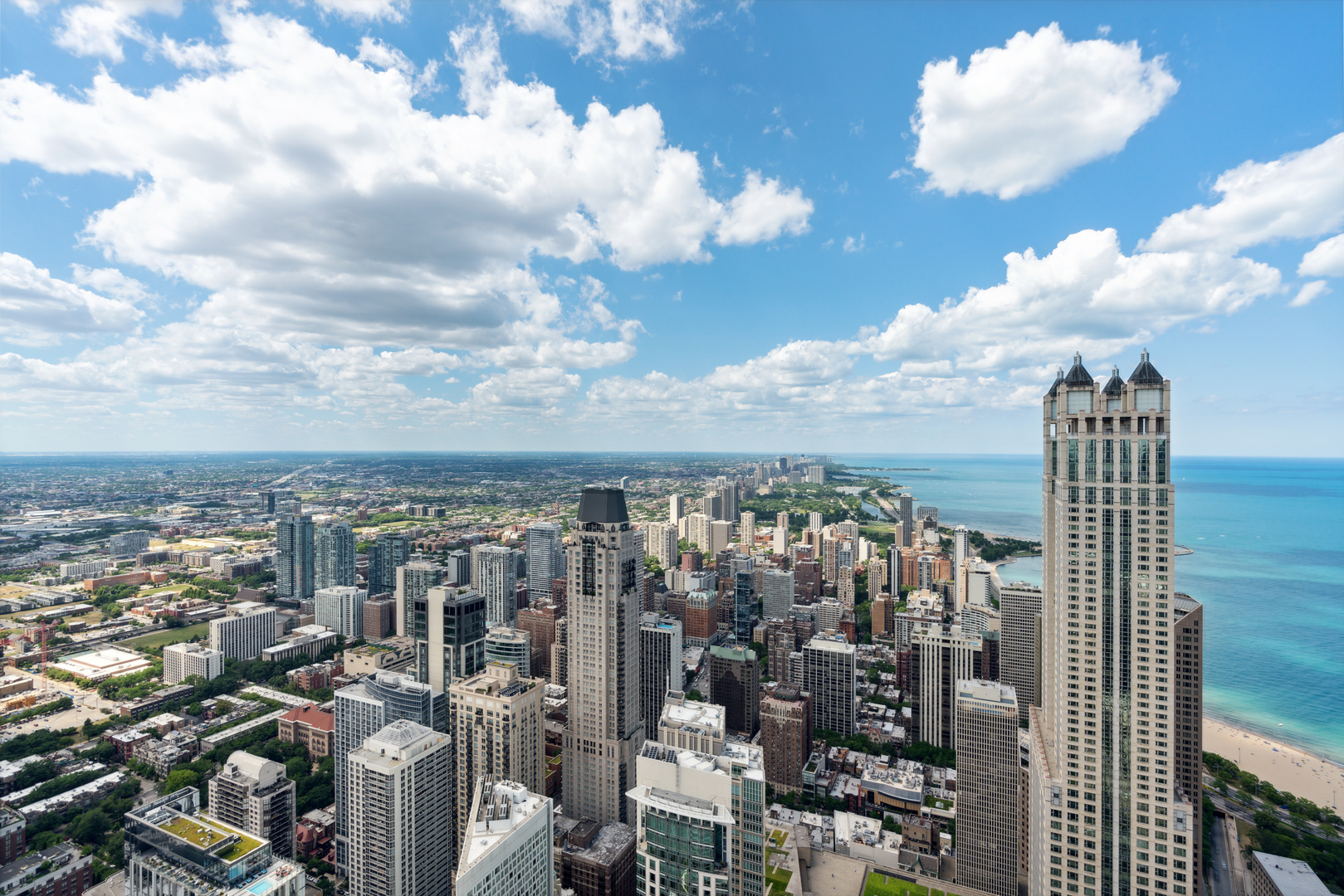 800 N Michigan Avenue Ph67 Property Photo 4
