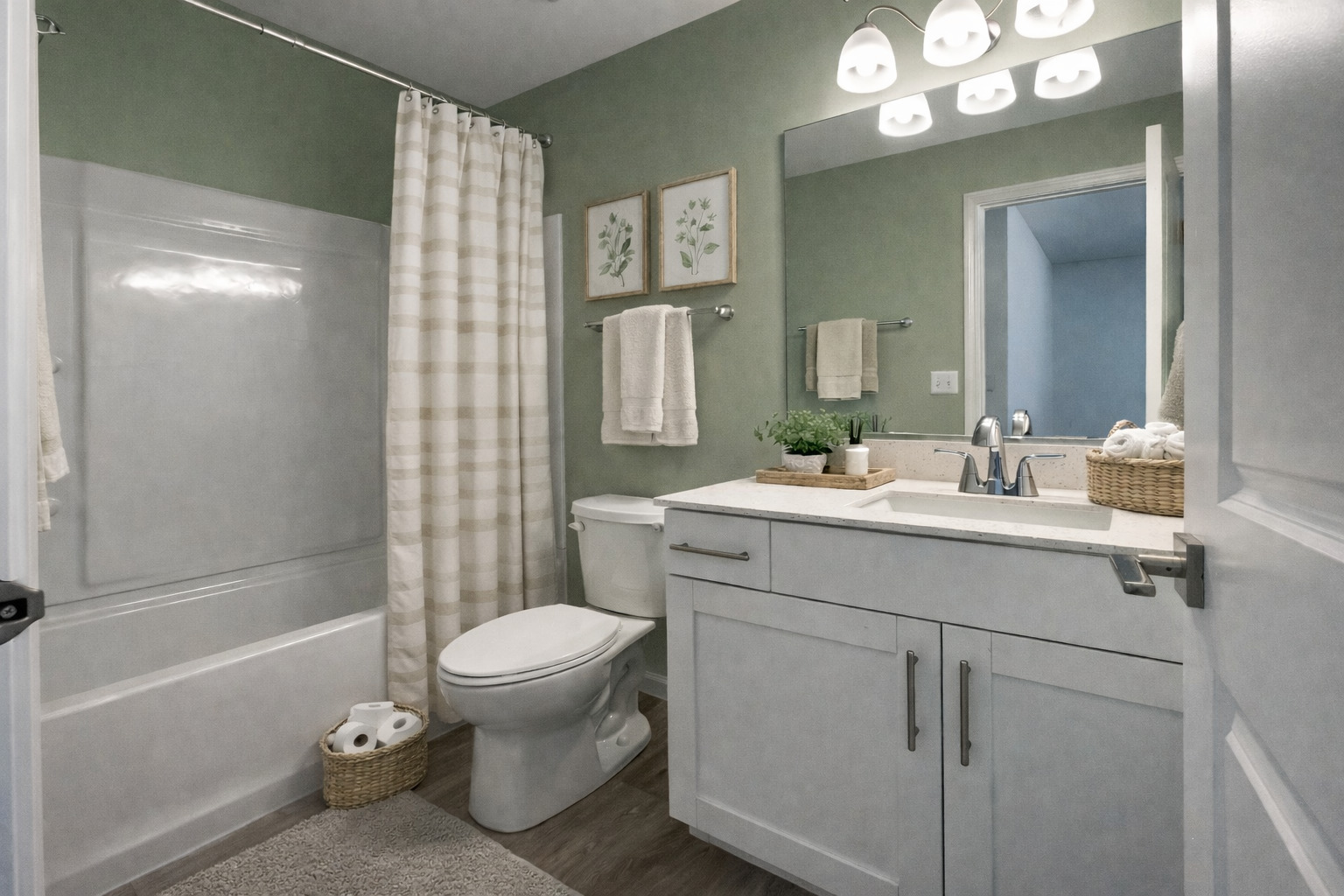 255 Regency Court D Property Photo 8