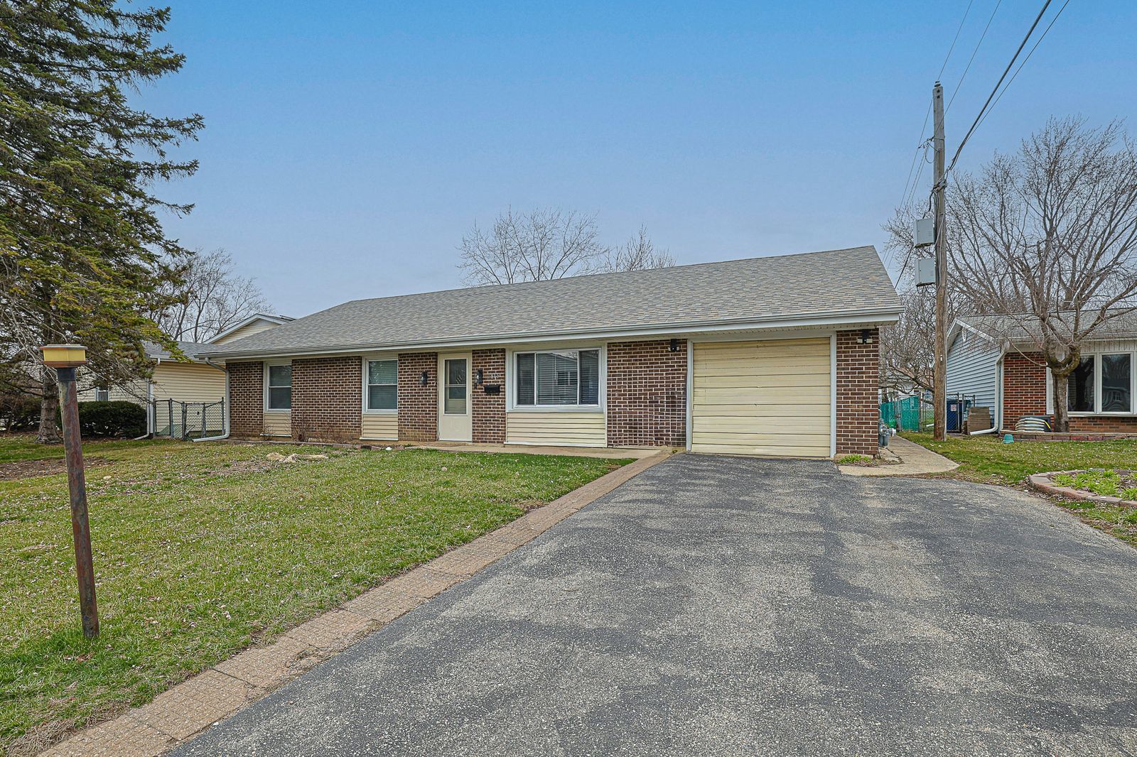 7815 Carlisle Drive Property Photo 1