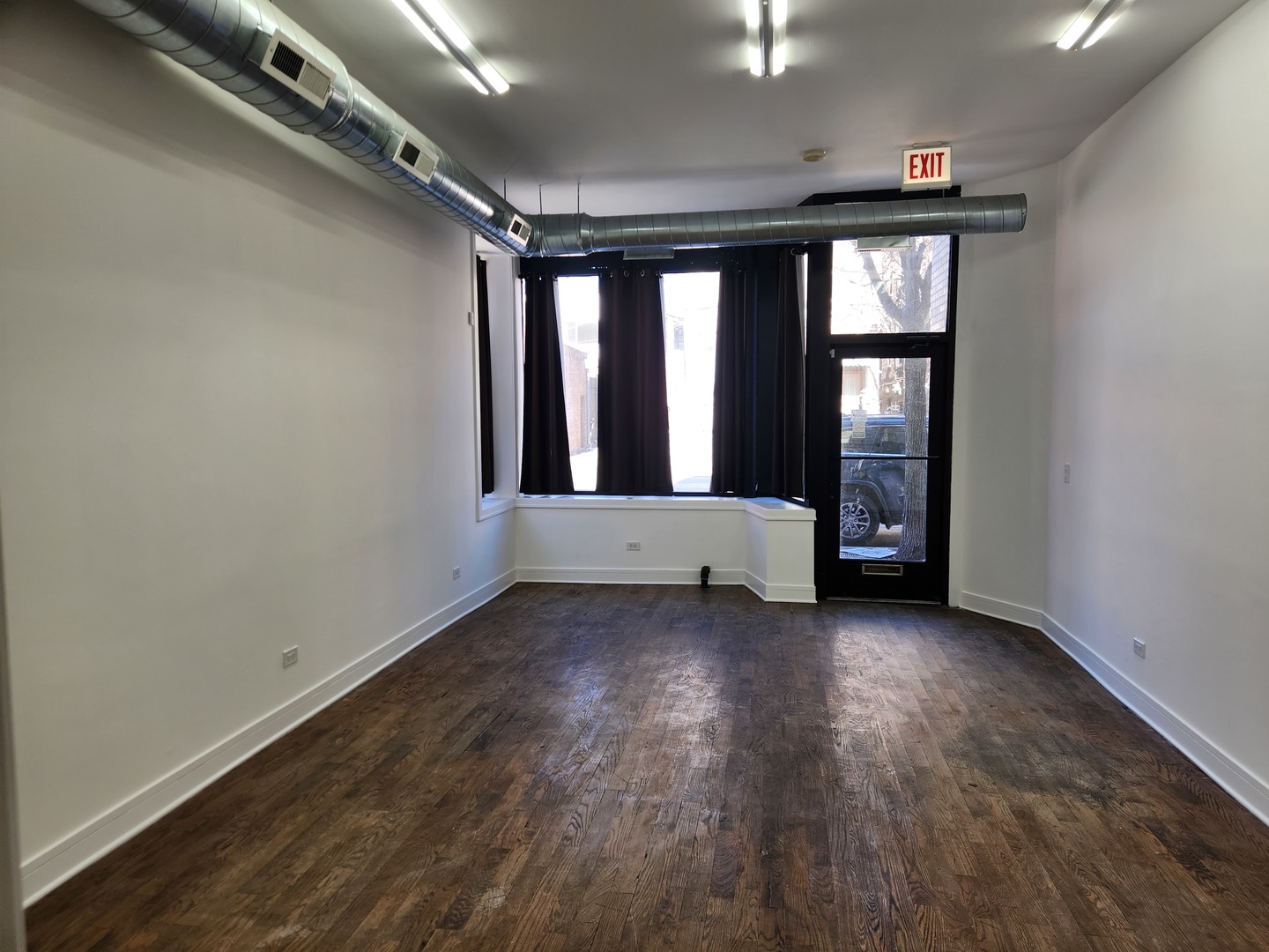 2347 W Taylor Street Storefront Property Photo 6