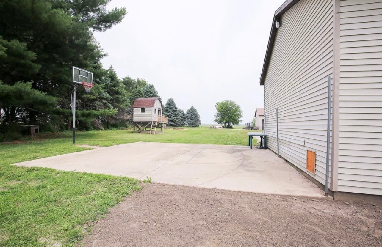 382 Keigwin Road Property Photo 15