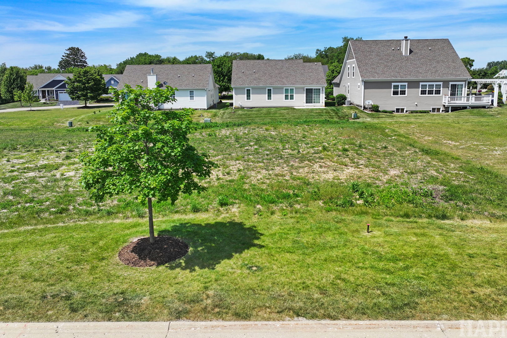 40445 N South Newport Drive Property Photo 4