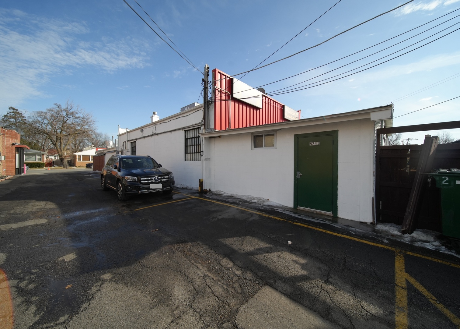5737 N Lincoln Avenue Property Photo 15