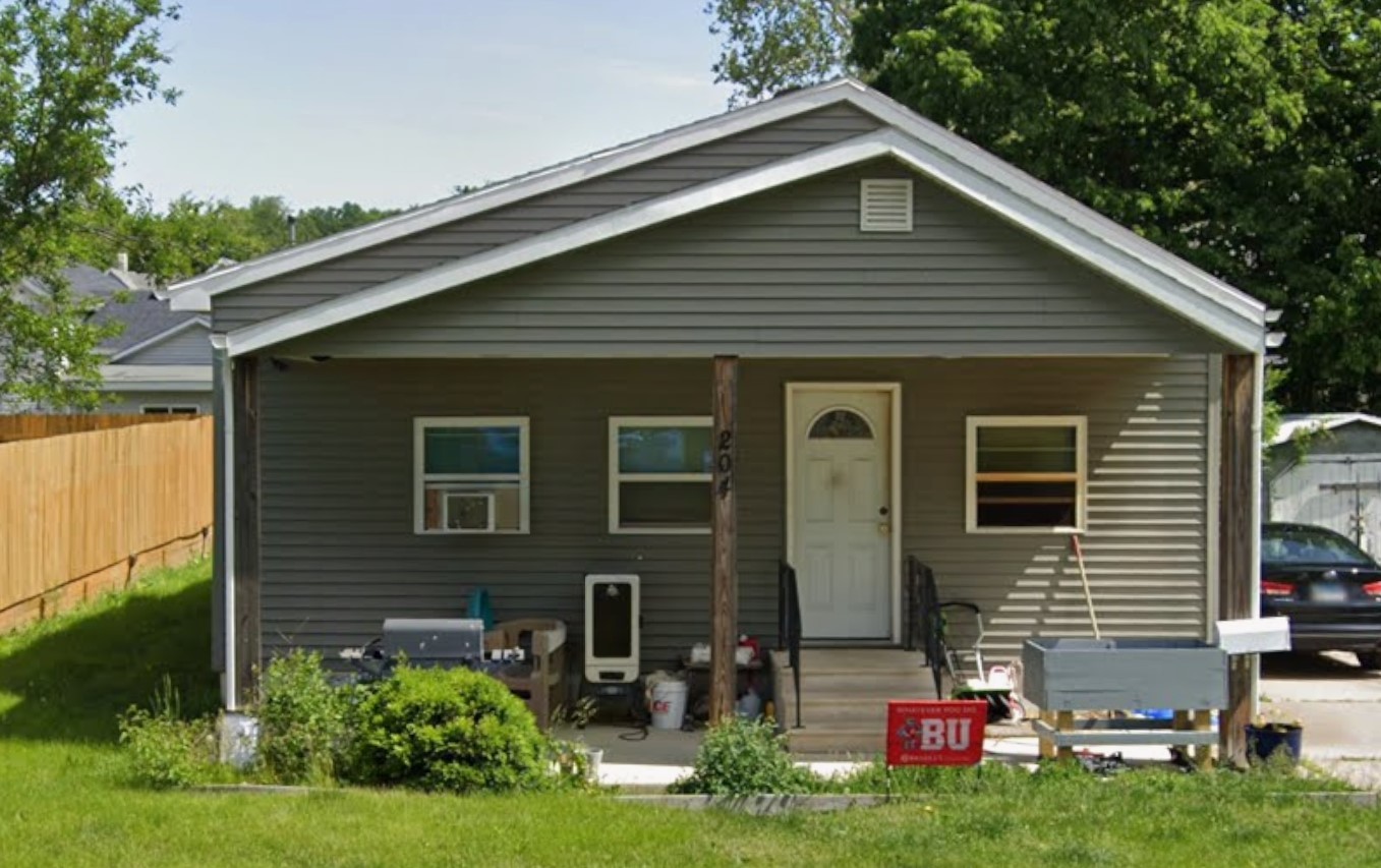 204 Wallace Street Property Photo 3