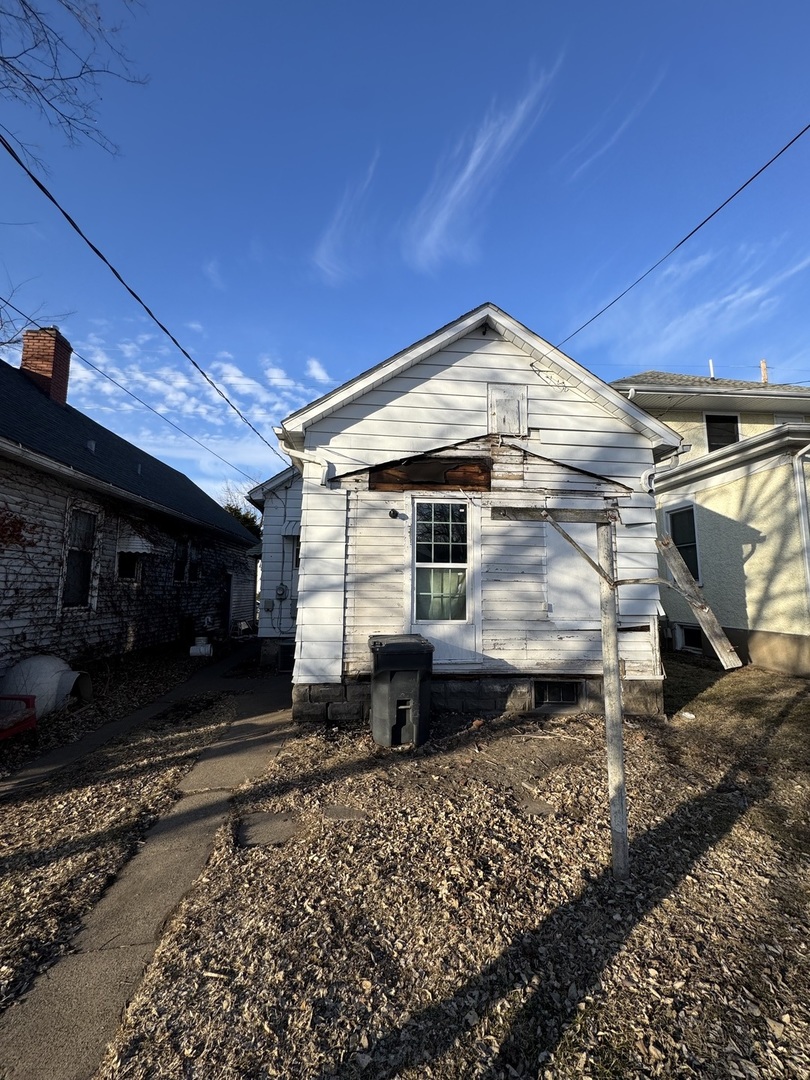 319 1st Avenue Property Photo 2