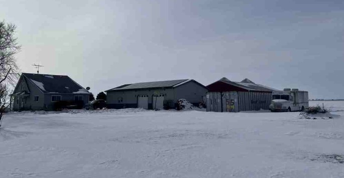 7975 S Old Mazon Road Property Photo 2