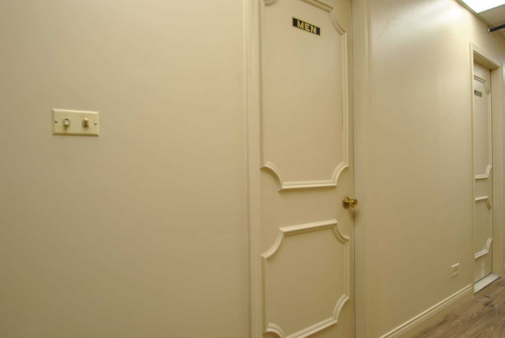 10540 W Cermak Road Property Photo 29