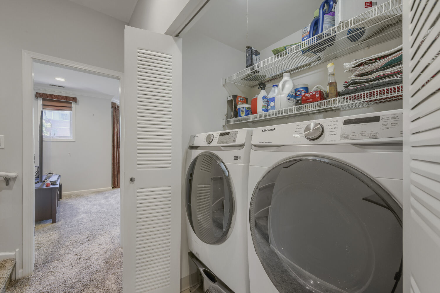 481 N Clinton Street Property Photo 29