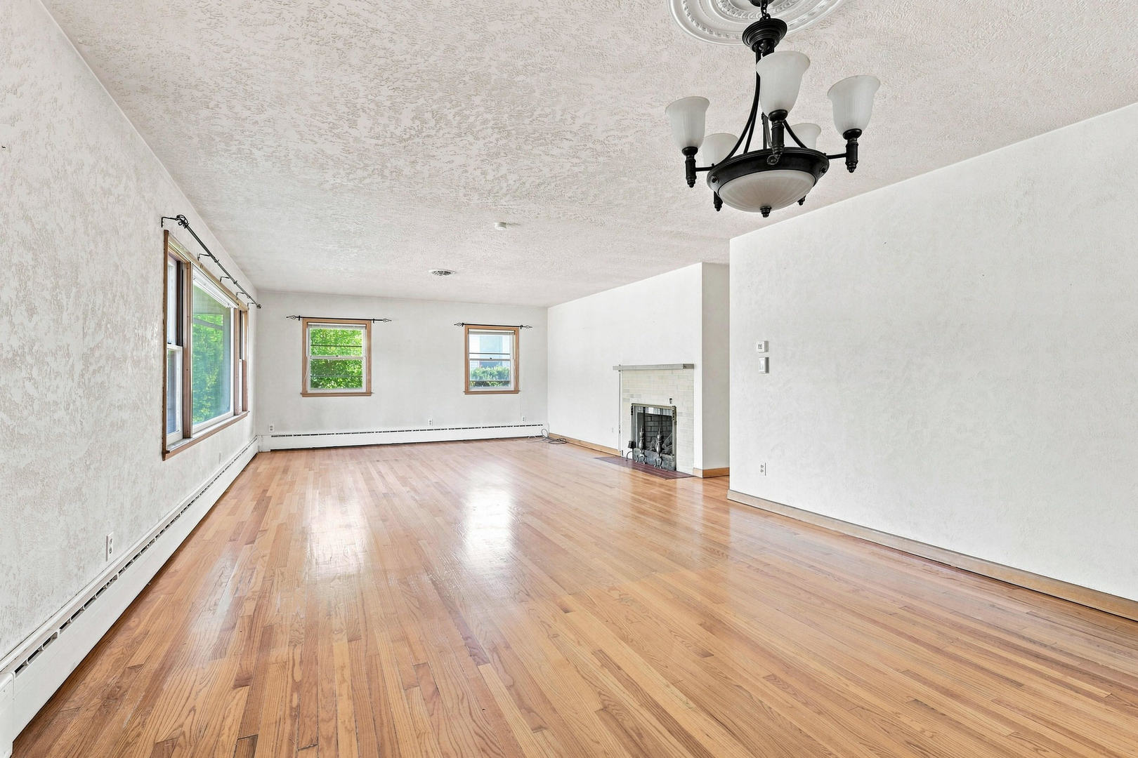 838 S State Street Property Photo 5