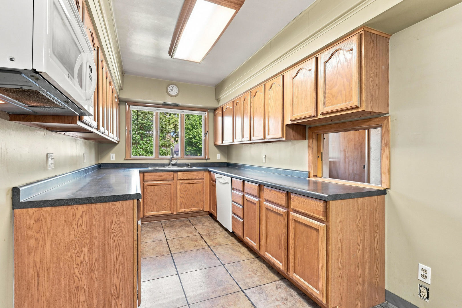 838 S State Street Property Photo 14