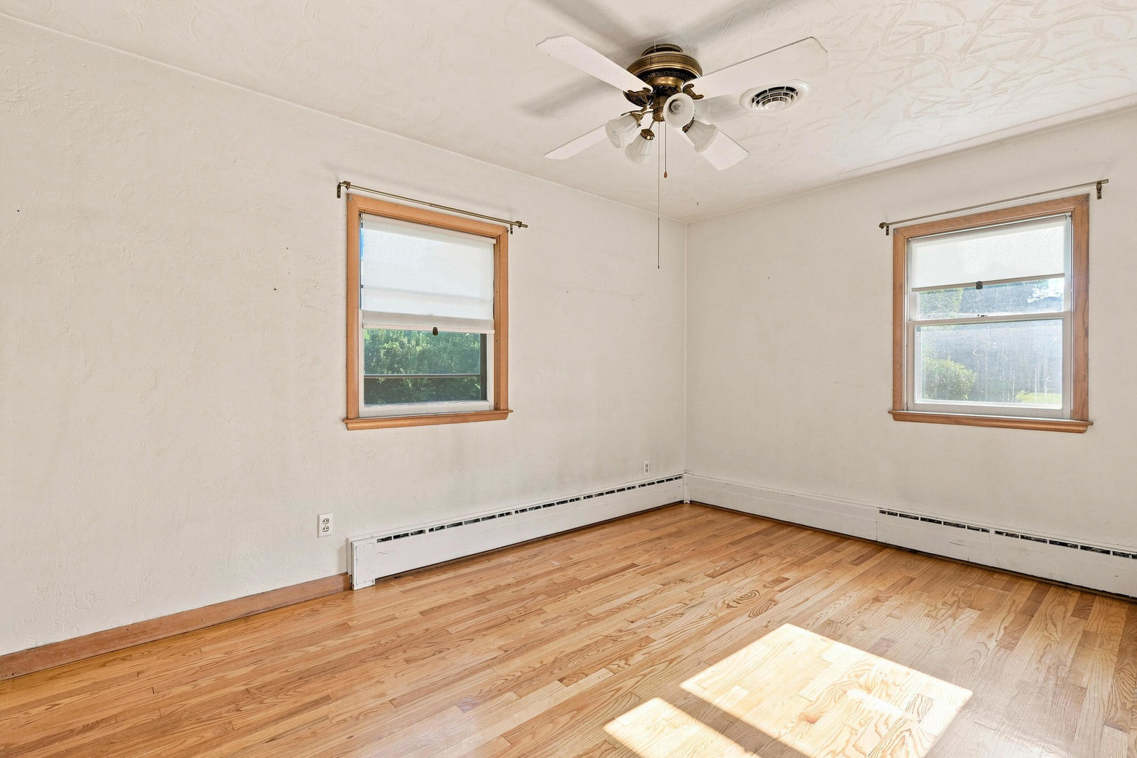 838 S State Street Property Photo 24