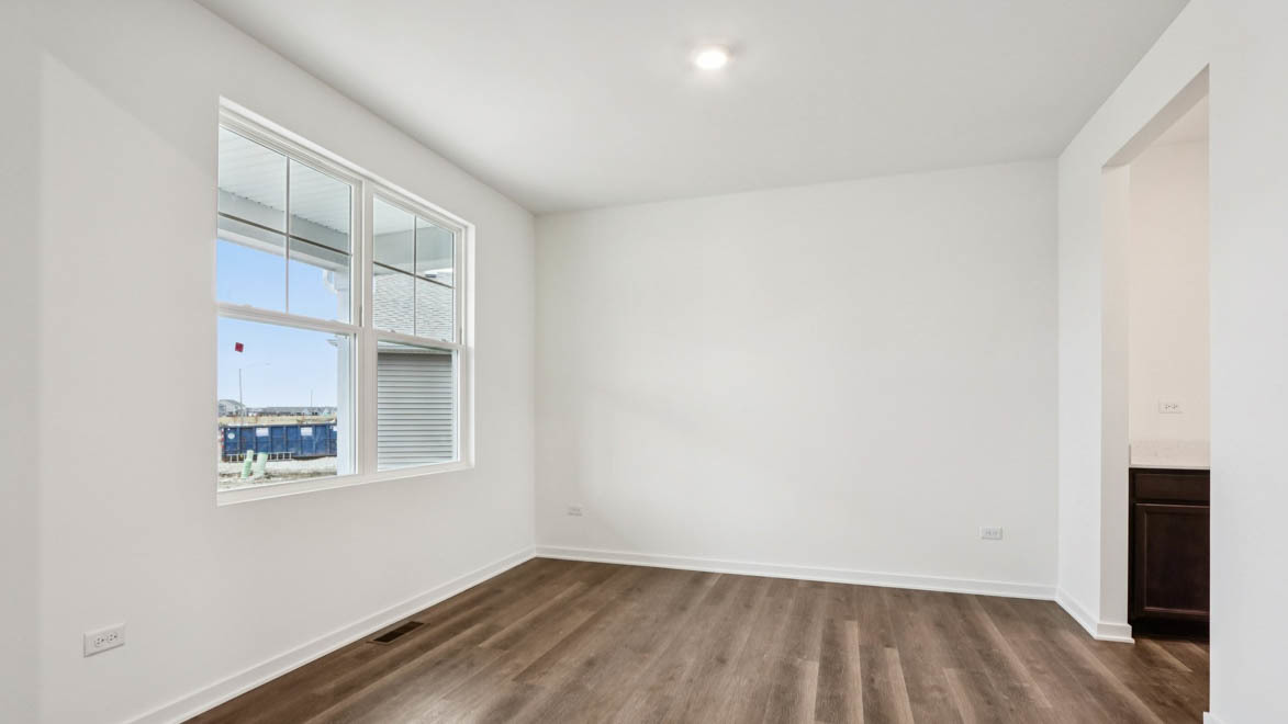 10006 Edgebrook Lane Property Photo 4
