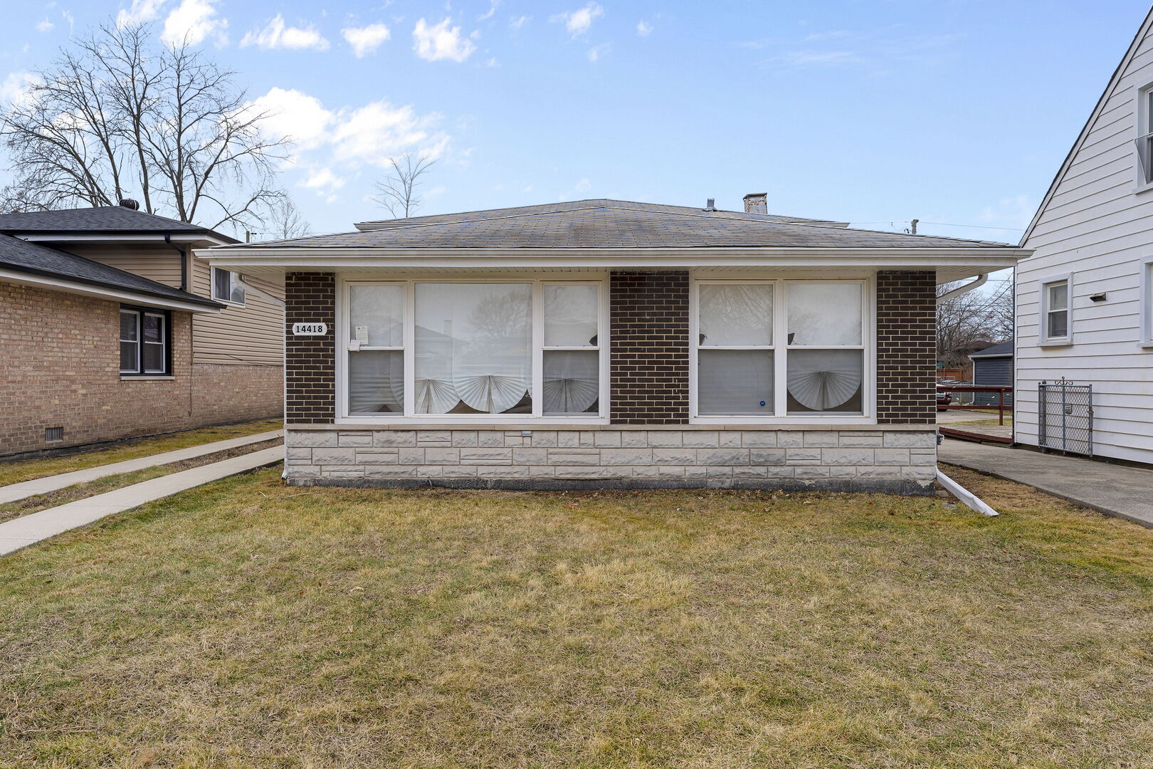 14418 Drexel Avenue Property Photo 2