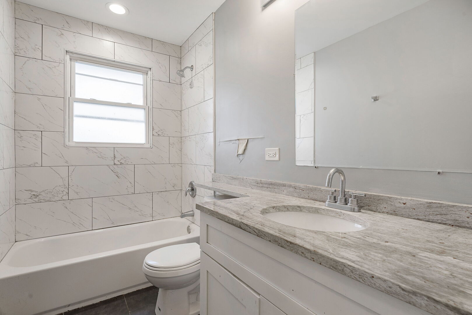 14418 Drexel Avenue Property Photo 12