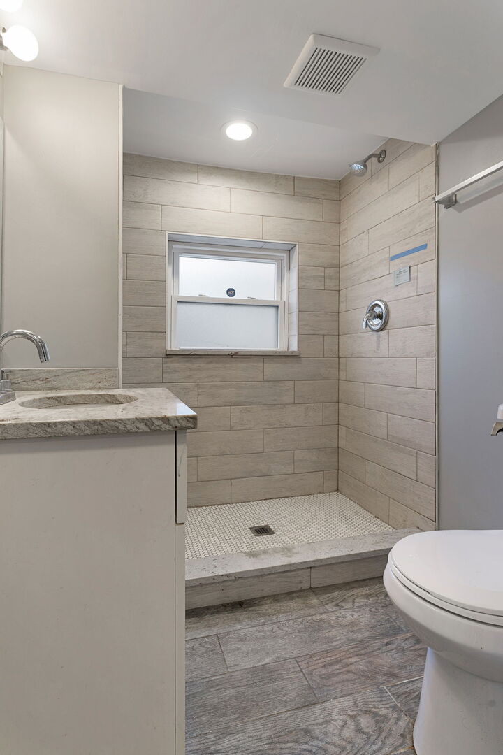 14418 Drexel Avenue Property Photo 15
