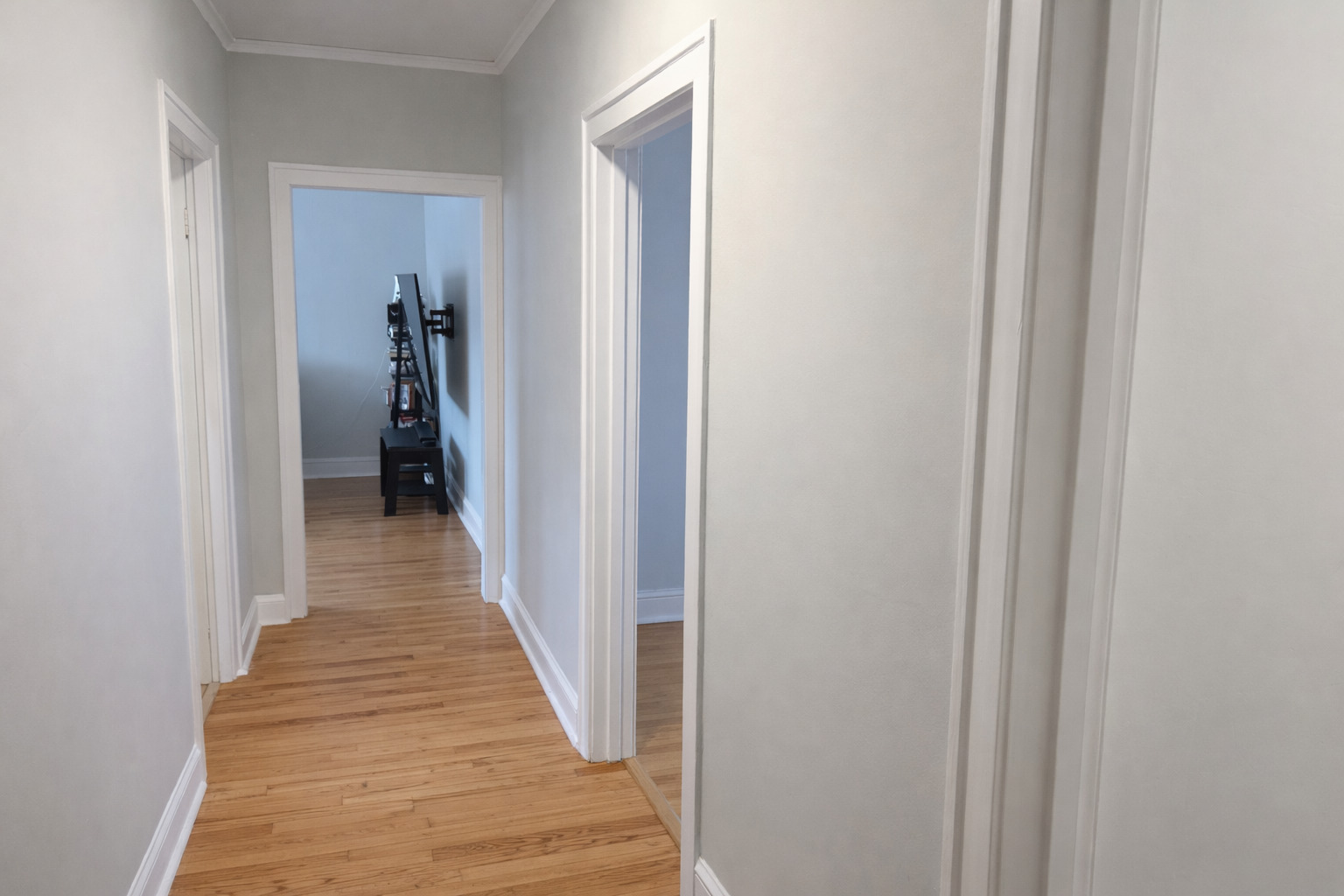 3610 N Claremont Avenue L3 Property Photo 6