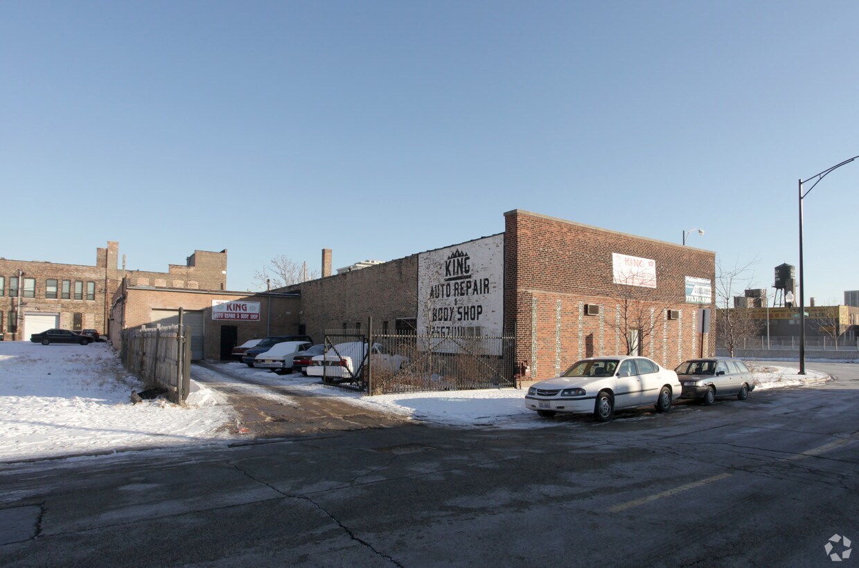 2421 S Wabash Avenue Property Photo 1