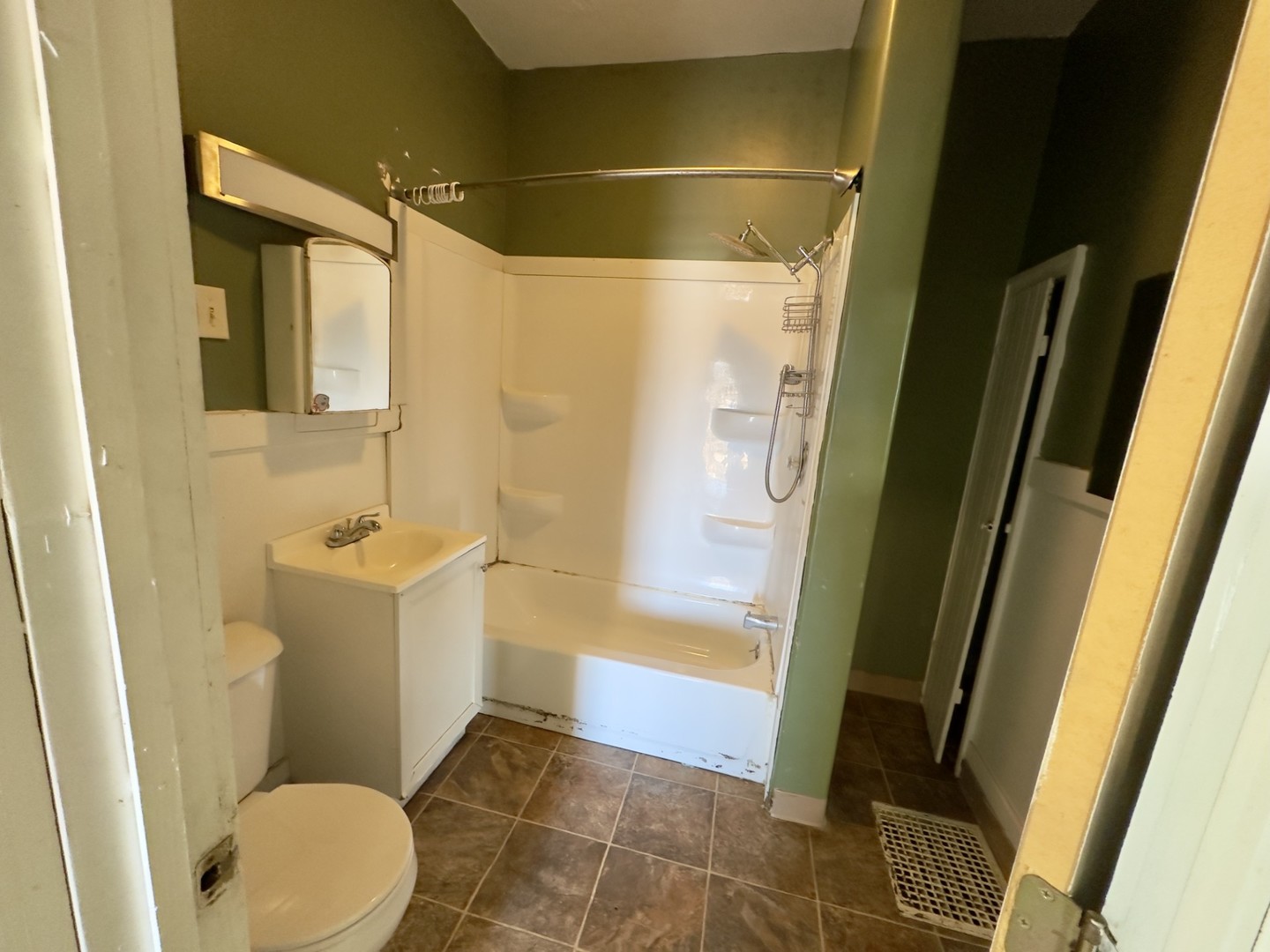 103 3rd Street Property Photo 7