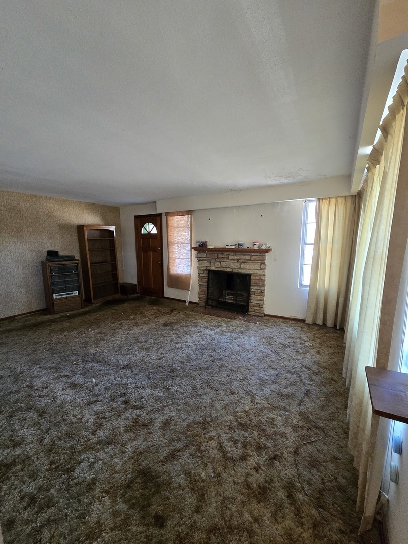 922 S Giant City Road Property Photo 5