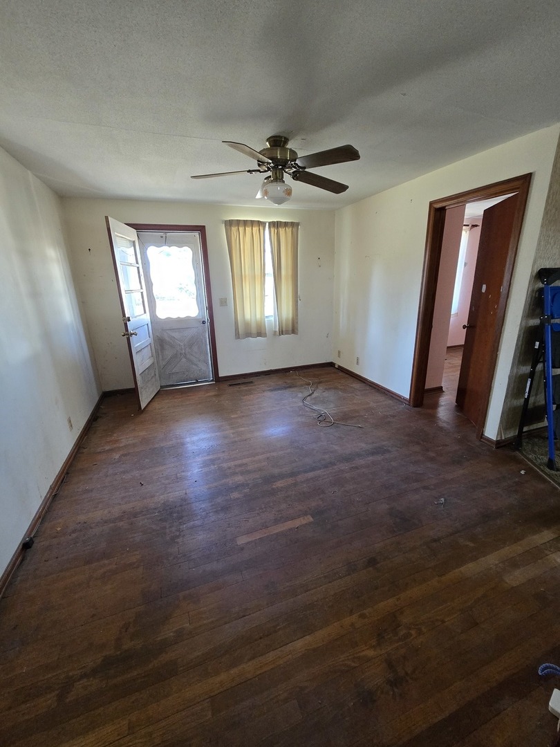 922 S Giant City Road Property Photo 12