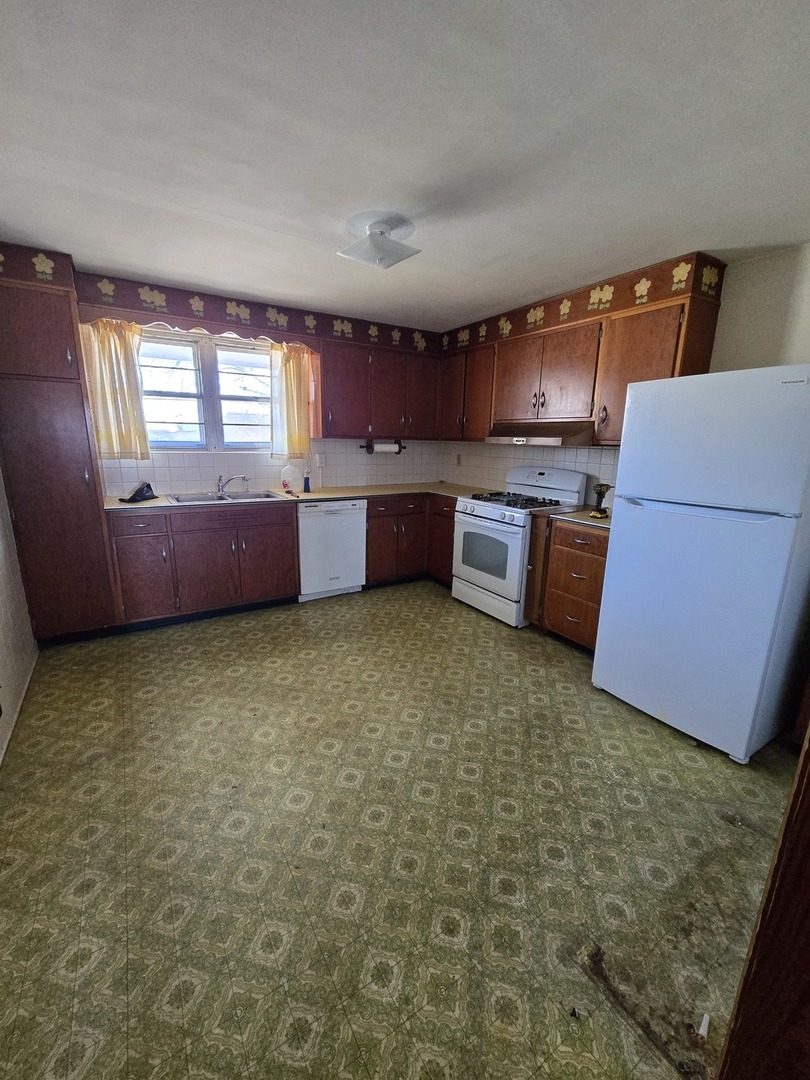 922 S Giant City Road Property Photo 13
