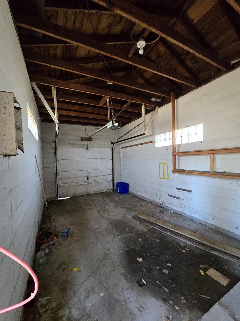 922 S Giant City Road Property Photo 15