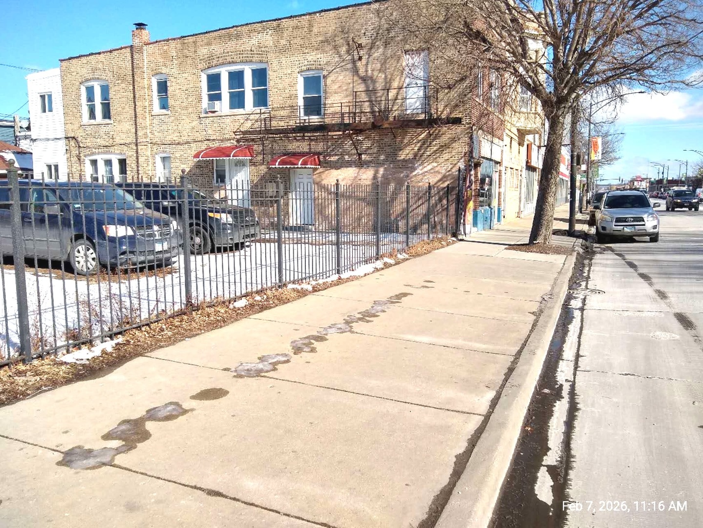 4108 S Archer Avenue 1f Property Photo 4