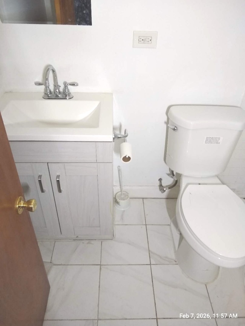 4108 S Archer Avenue 1f Property Photo 10