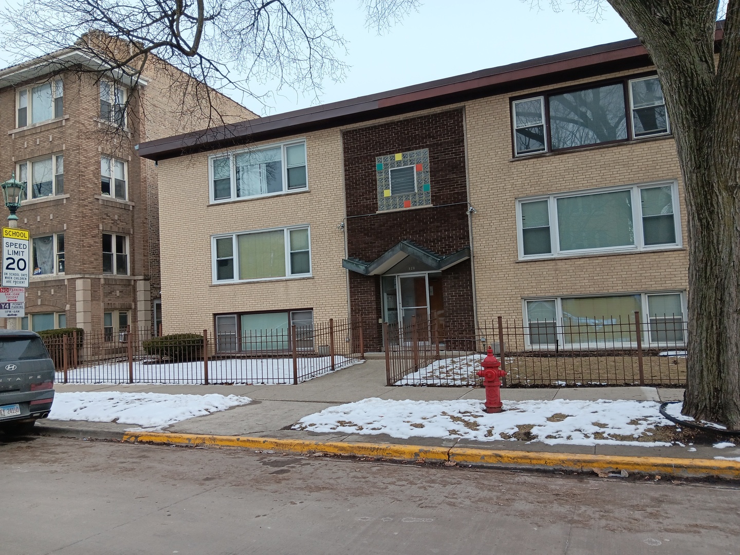 420 S Kenilworth Avenue 18 Property Photo 1