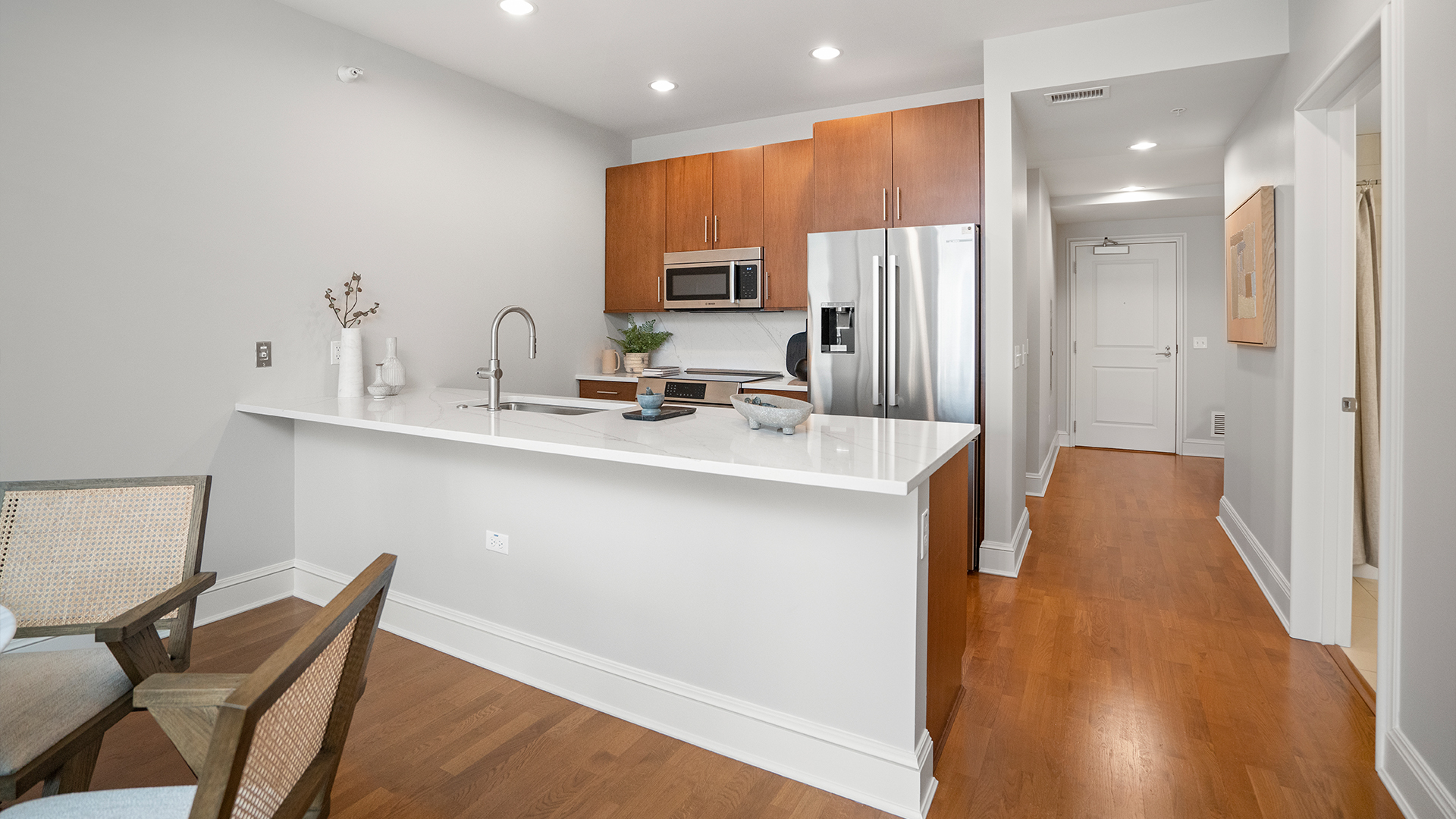 850 N Lake Shore Drive 507 Property Photo 13