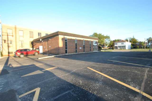 10540 W Cermak Road 2 Property Photo 7