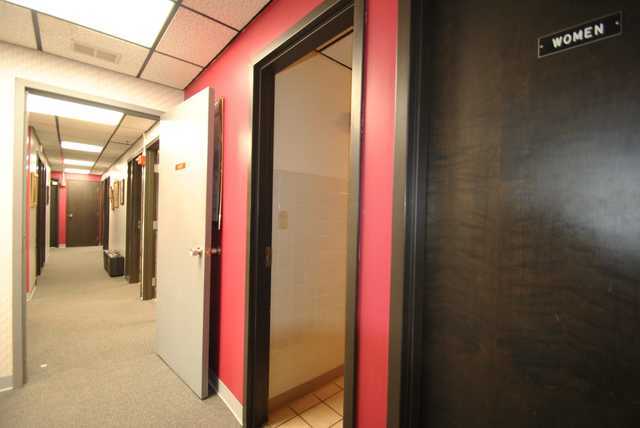 10540 W Cermak Road 2 Property Photo 28