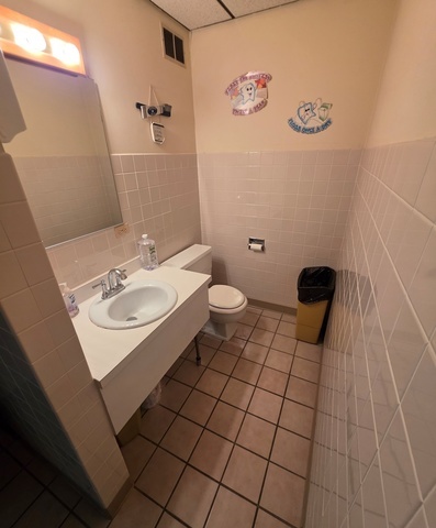 10540 W Cermak Road 2 Property Photo 31