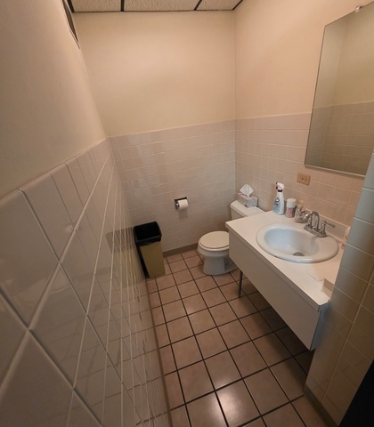 10540 W Cermak Road 2 Property Photo 32