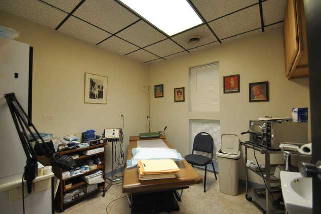 10540 W Cermak Road 2 Property Photo 37