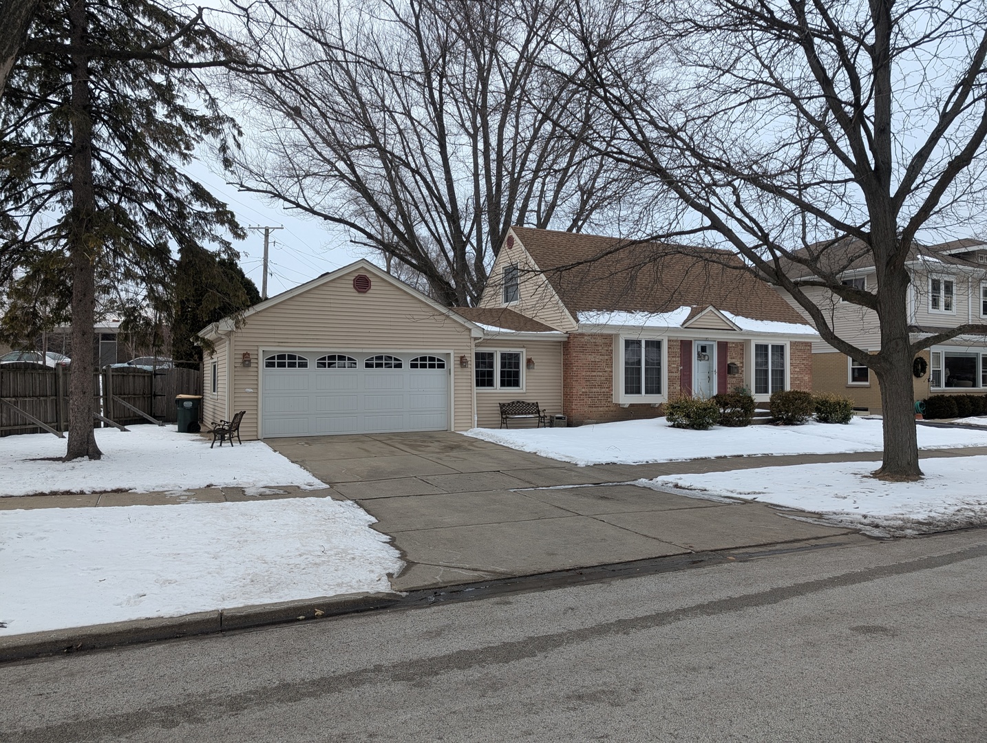 912 N Chicago Avenue Property Photo 1