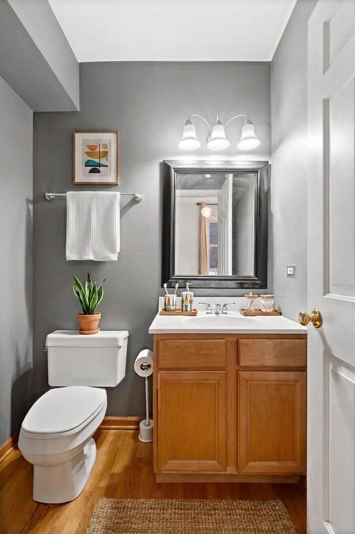 4627 N Kenmore Avenue 1e Property Photo 5