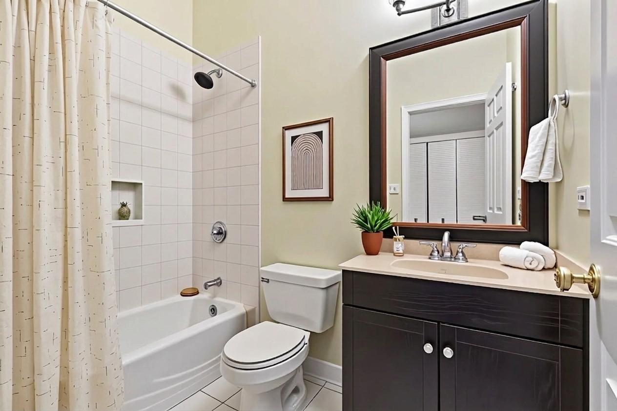 4627 N Kenmore Avenue 1e Property Photo 7