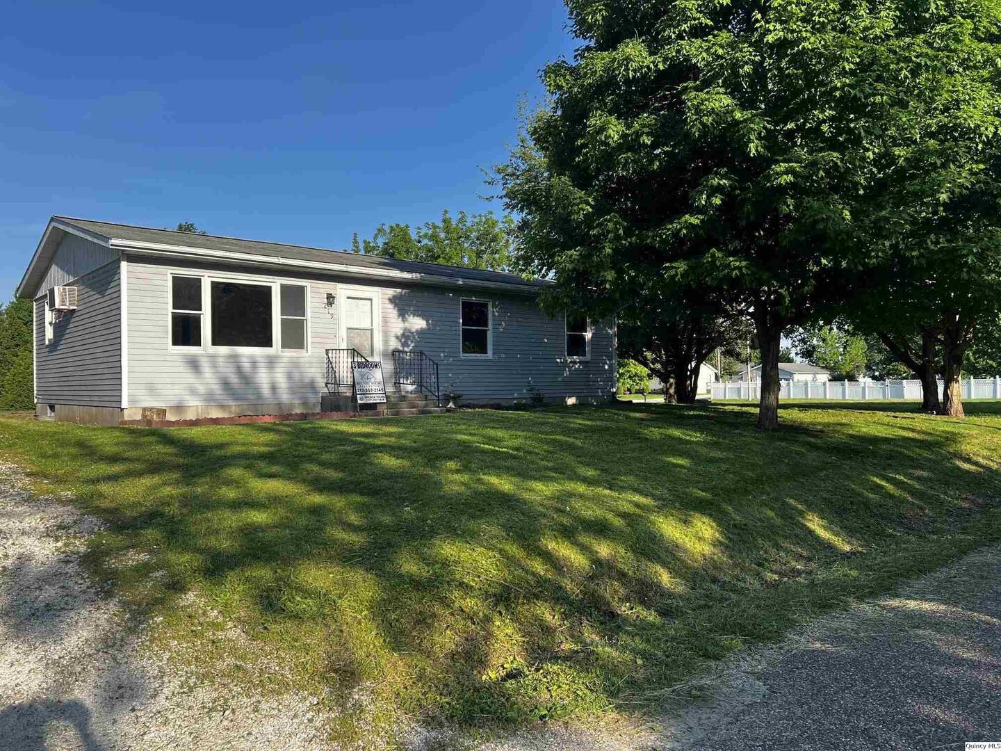 219 S First Street Property Photo 26