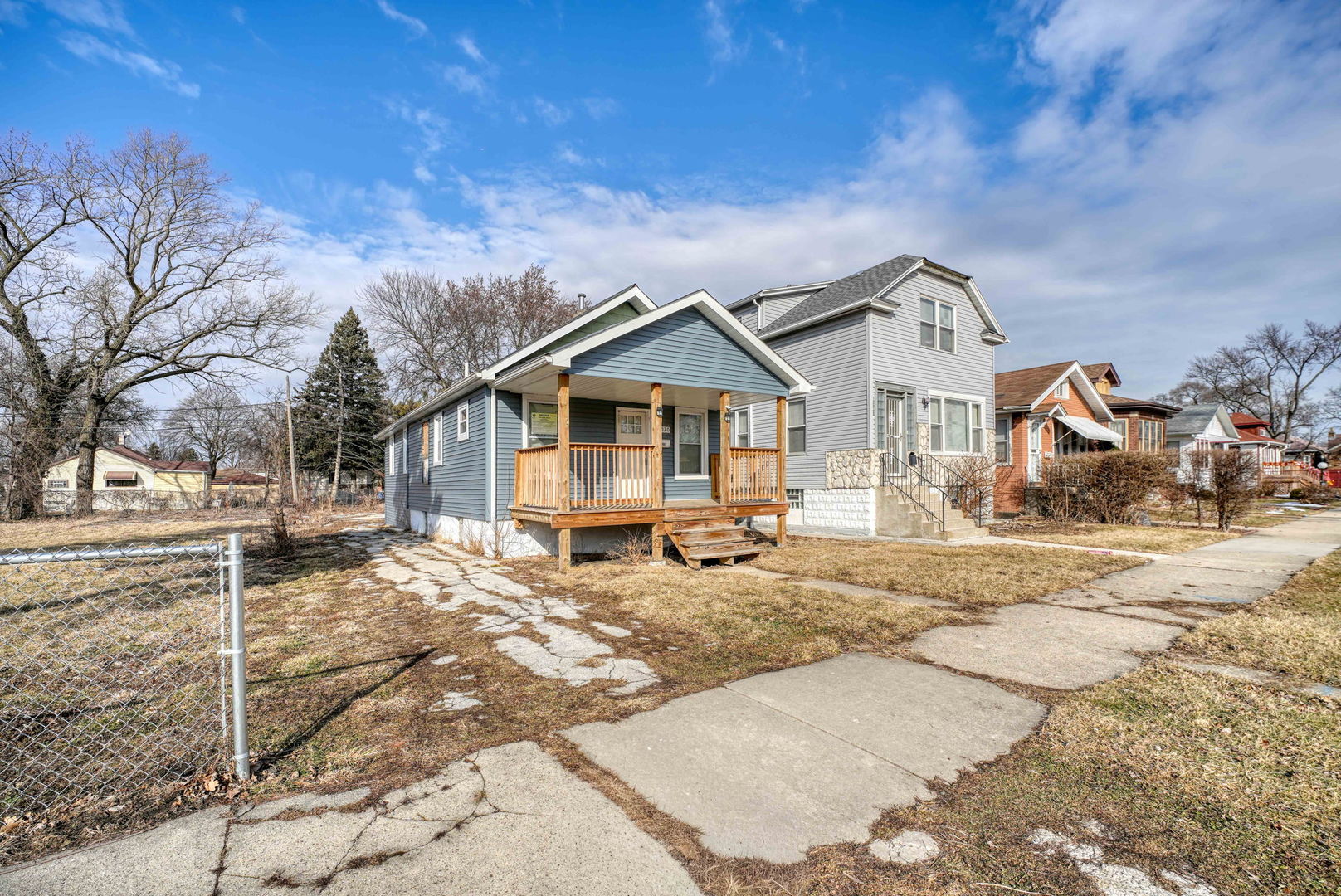 1020 W 104th Place Property Photo 3