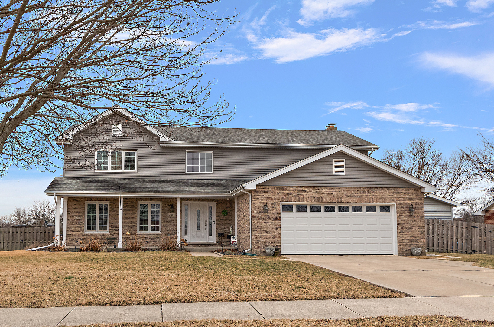 7946 172nd Place Property Photo 14