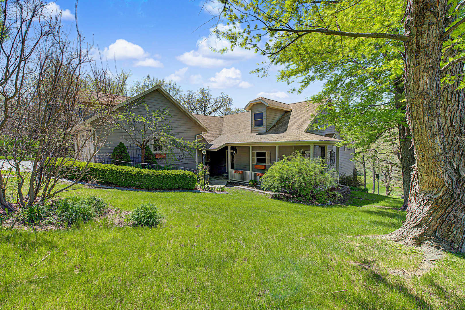 11a65 Fairway Drive Property Photo 1