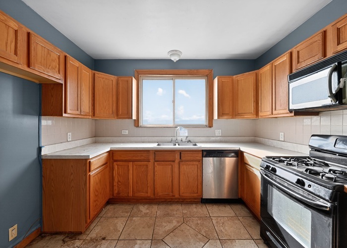12570745 Property Photo 13