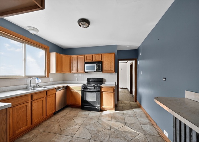 12570745 Property Photo 14