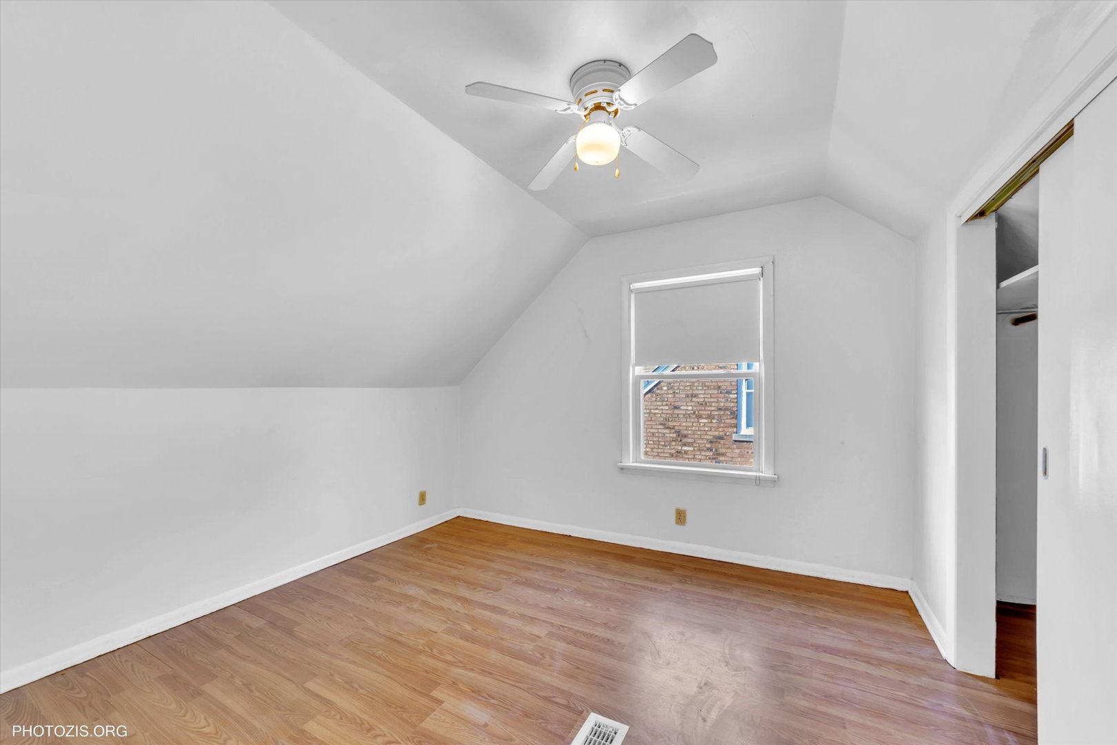 14143 Manor Avenue Property Photo 15