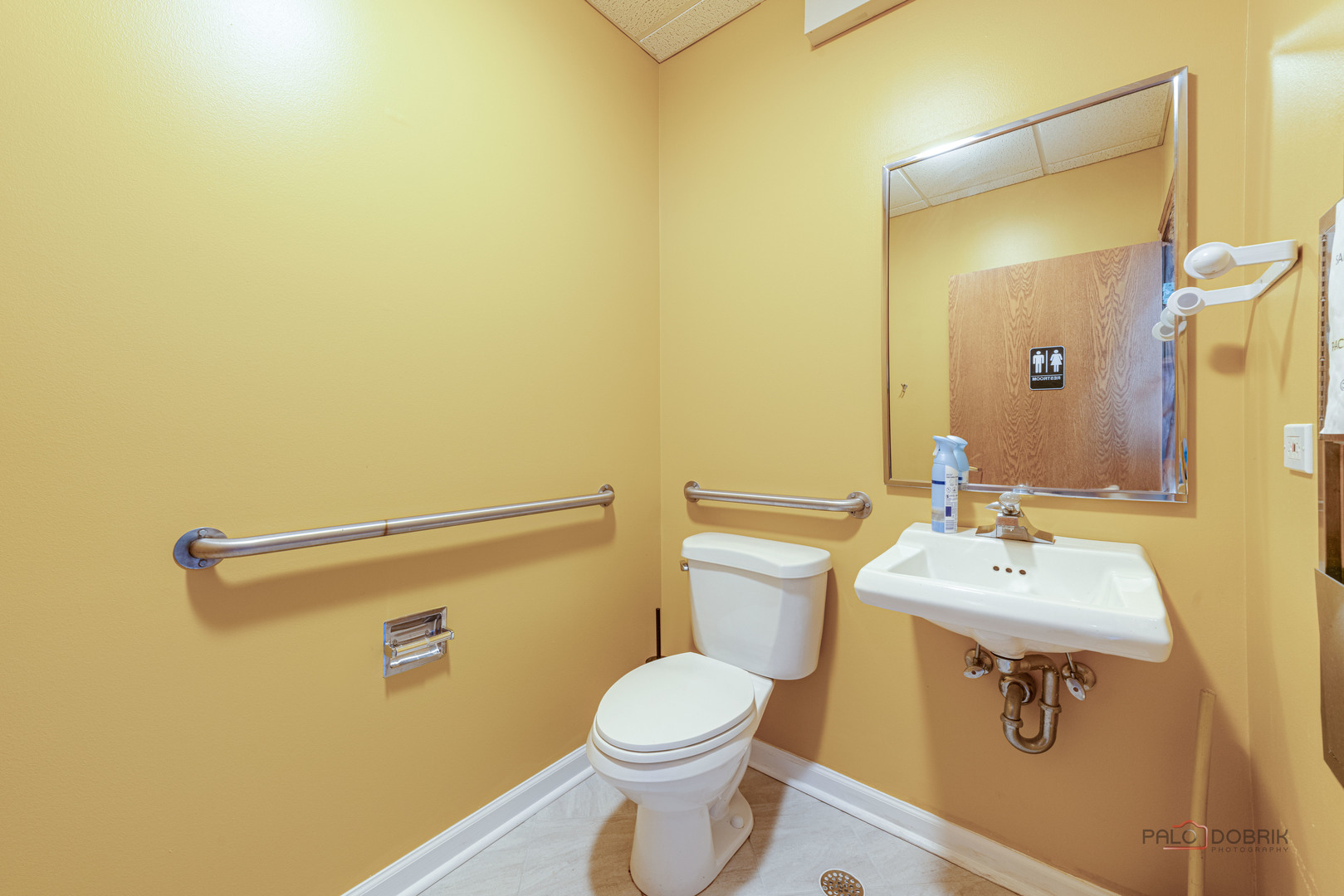 1017/1019 W Park Avenue Property Photo 16